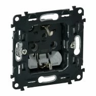 Switches And Sockets 2P + E Socket With Grounding Valena Life Legrand 753021